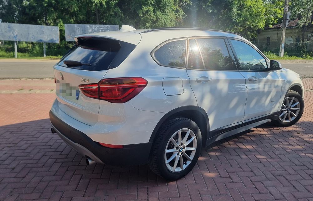 BMW X1 2.0d/190cp Panoramic/H.Kardon/Head Up Display