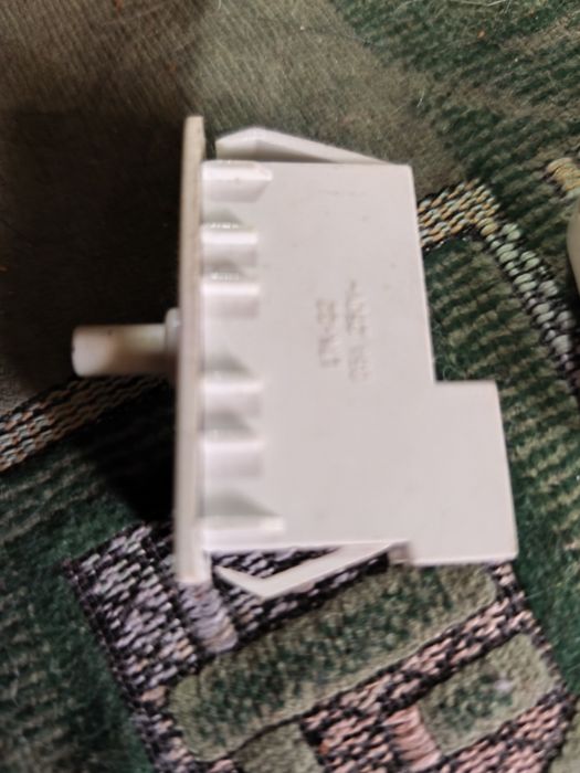 Кнопки для холодильника.