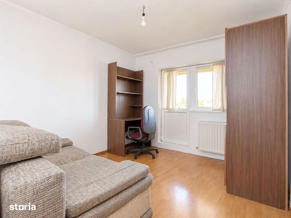 De inchiriat apartament cu 3 camere - zona Lipovei