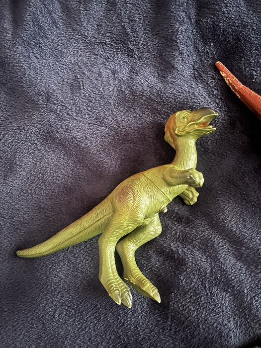 Dinozauri 25-30 cm cu sunete, lot 3 buc