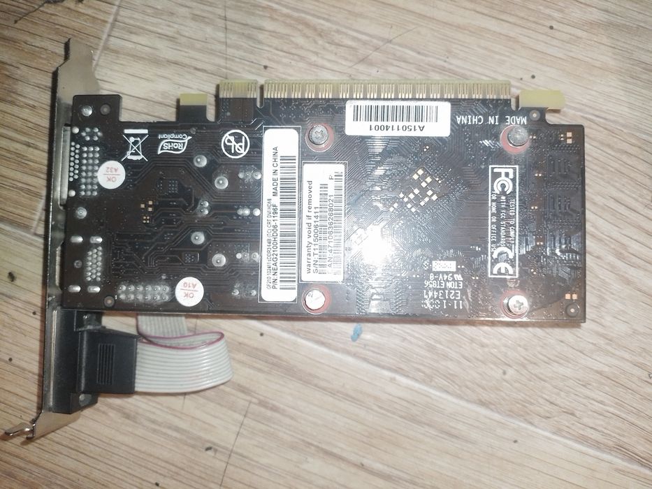 Продам Gf 210 1gb sDDR3 64B