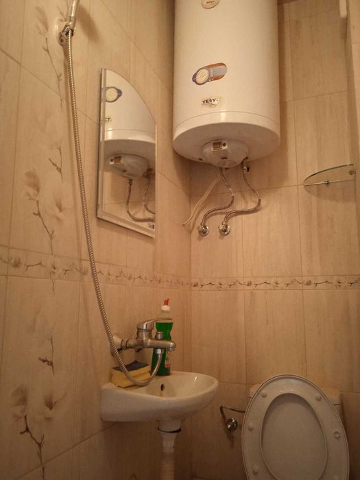 Дава се под наем Едностаен апартамент в Варна, Цветен квартал - 20 кв.м за 229.5 € - Снимка #5