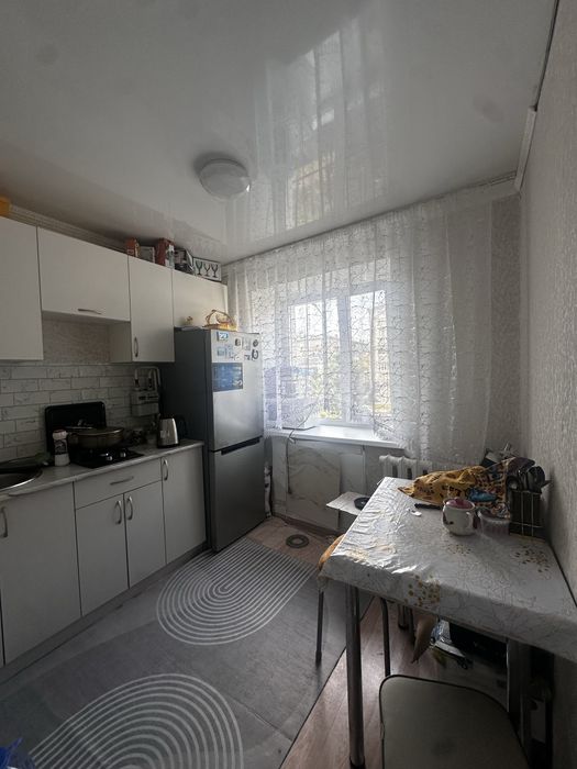 Продам 1 комн , бэст , скгу