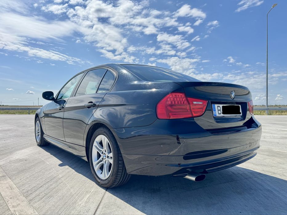 BMW E90 Seria 3 2011