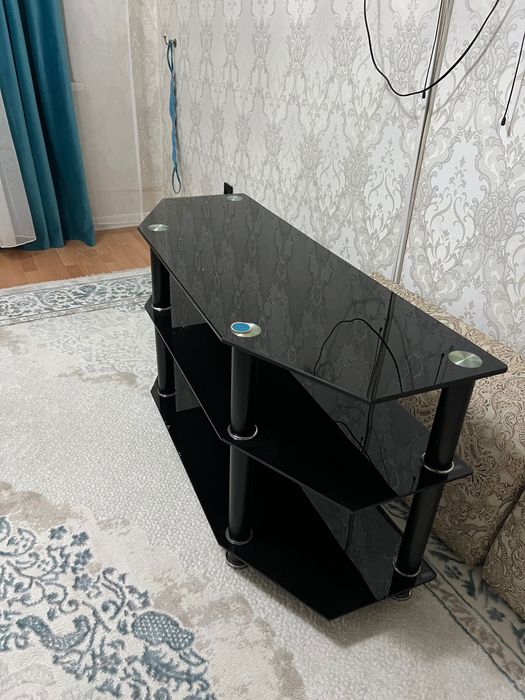 Продам журнальный столик
