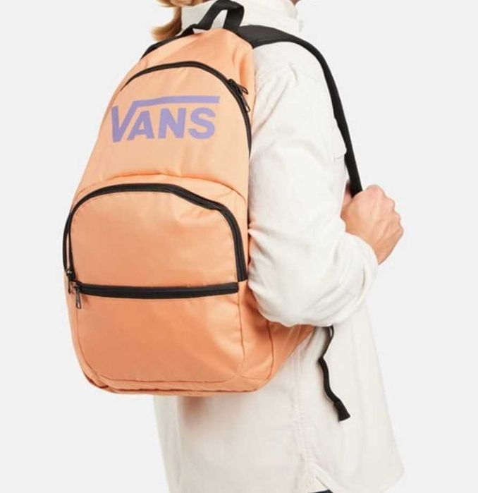 Раници VANS - Топ цена и качество - два цвята - УНИСЕКС