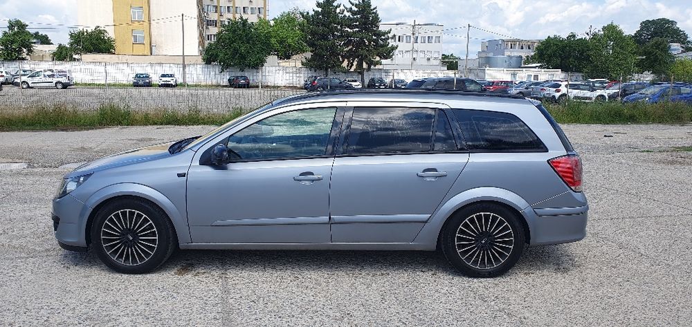 Vând Opel astra h