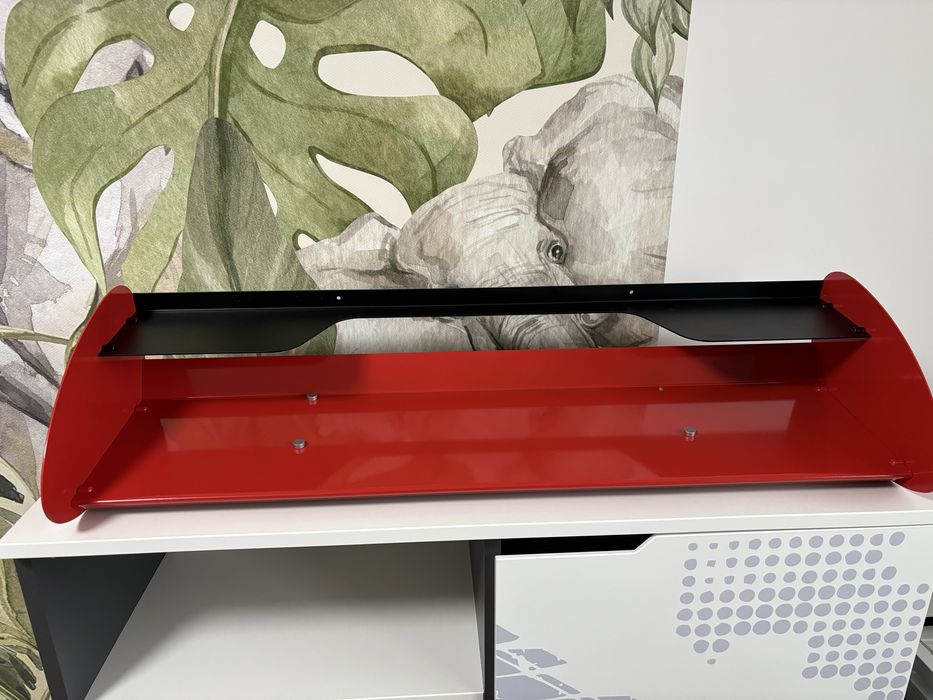 секция / рафт за детска стая