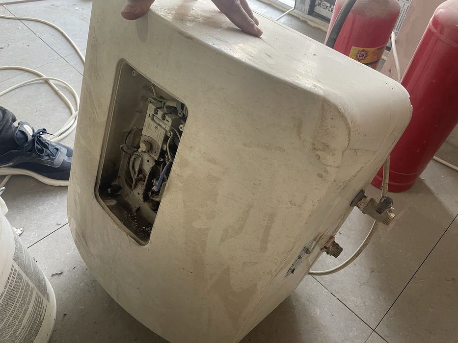 Ariston водонагриватель