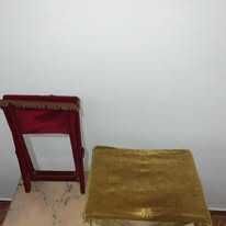 Scaun pliabil cu tapiterie de catifea