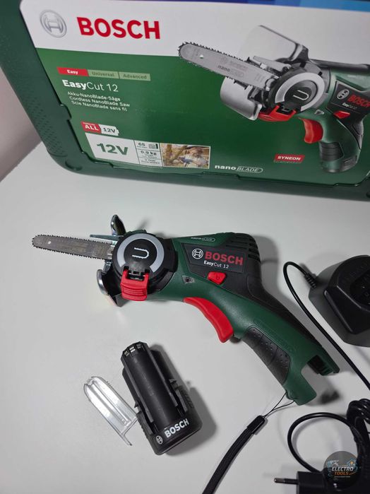 BOSCH EasyCut 12 Ferăstrău cu acumulator NanoBlade