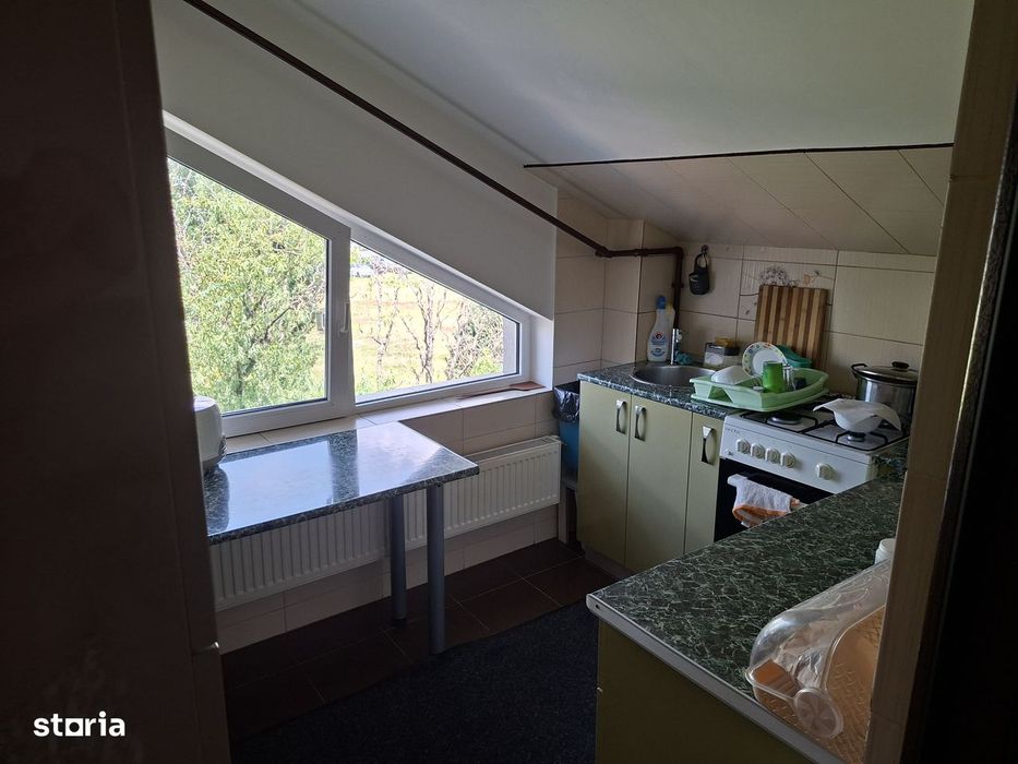 Propietar/Apartament cu 3 camere, curte