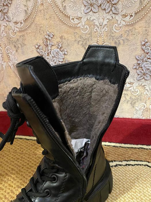 Продам сапожки зимние