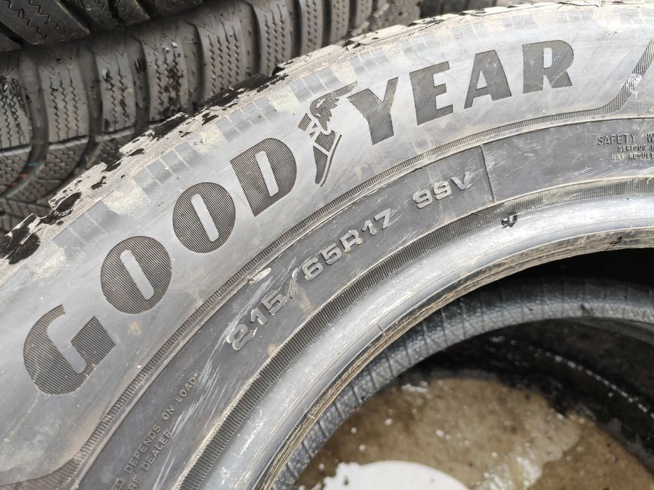 1бр Зимна гума 215 65 17 - Goodyear - DOT 2024