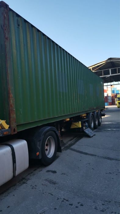 Container 40 piciore in stare foarte buna.
