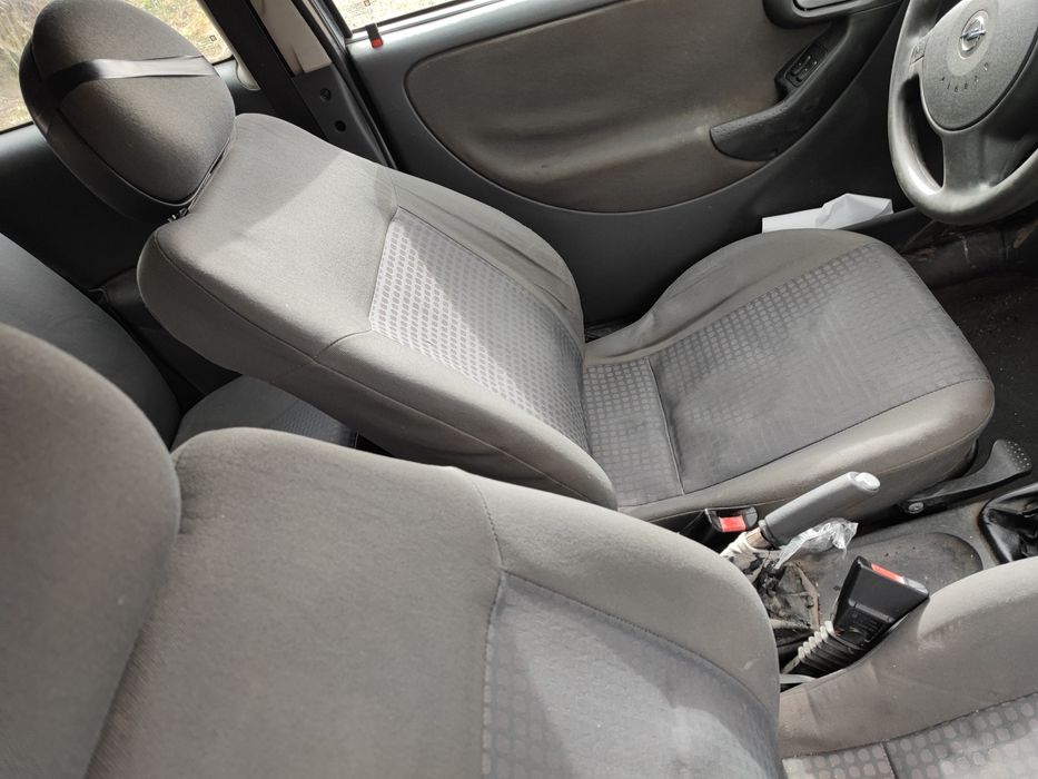 Opel corsa 1.0 на части