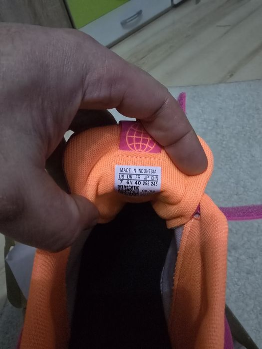 Дамски маратонки adidas 40 номер