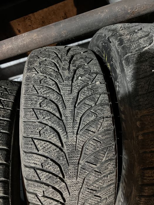 Зимние шины 225/55R17