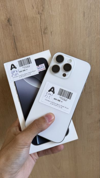 iPhone 16 pro / 89% 256 gb