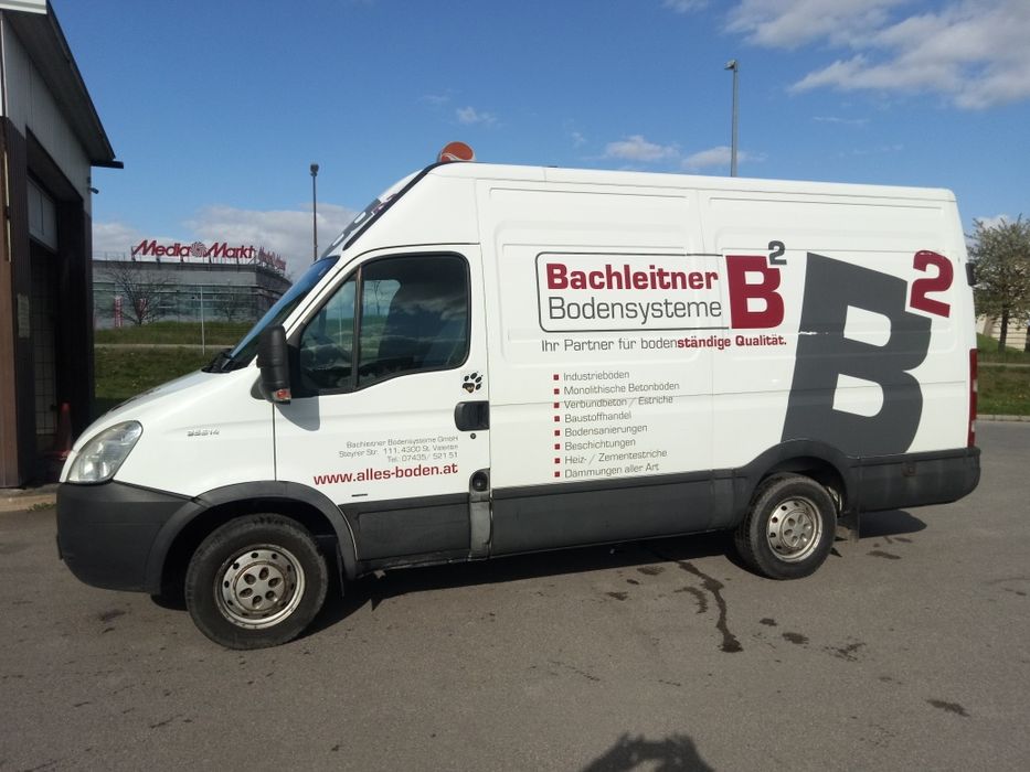 Транспортни услуги ,хамалски услуги,