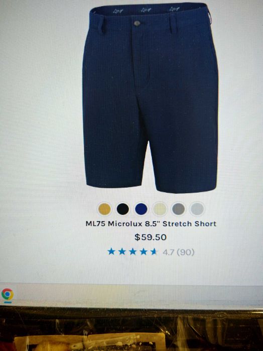 Vând pantaloni scurți casual