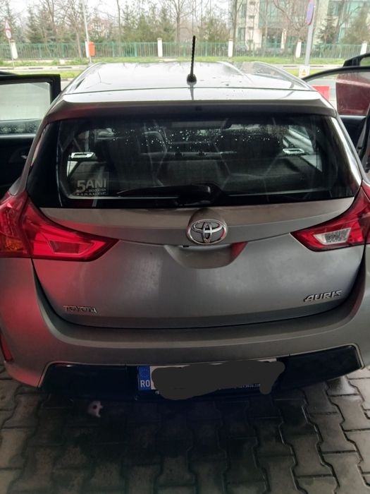 TOYOTA Auris 2014 — imagine 5