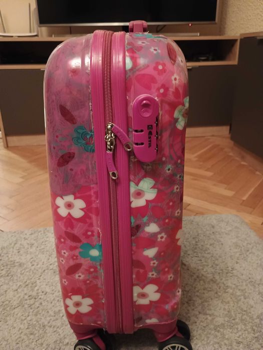 Куфар за ръчен багаж Estil, лек, поликарбонат гланц, 4 колела