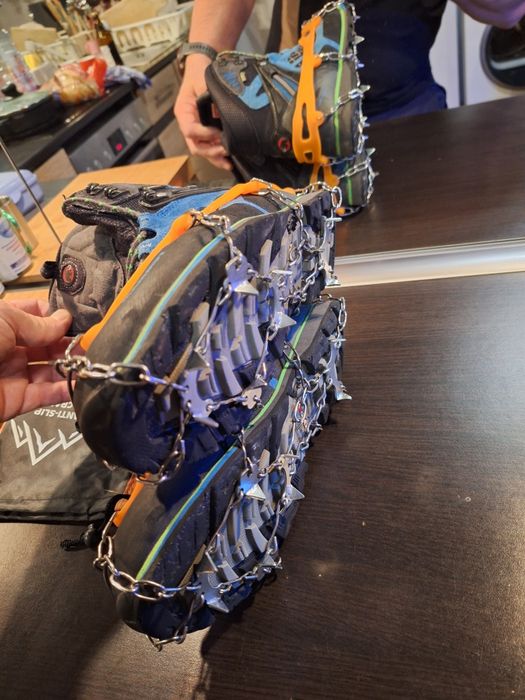 NOI, gheruțe/crampoane/colțari 36-45, dinți și lanțuri oțel inoxidabil