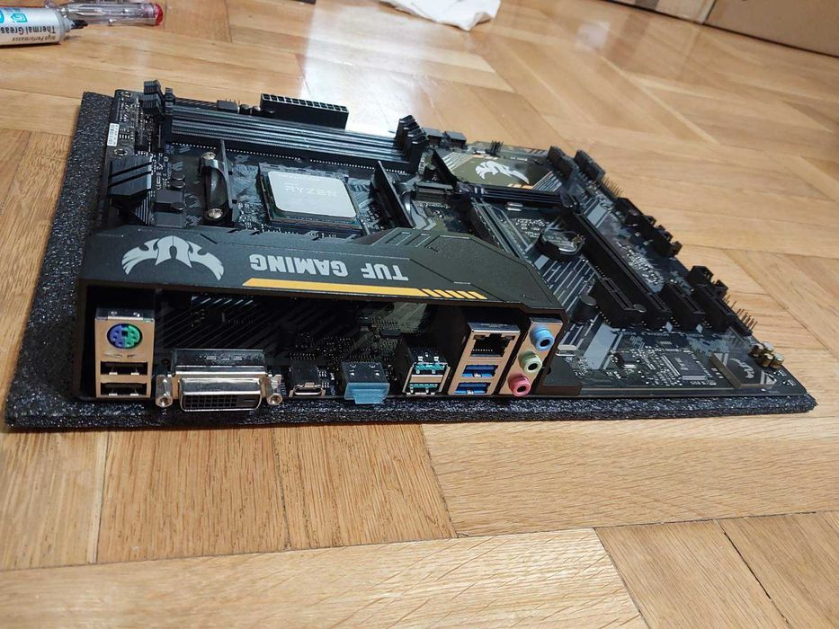 AMD Ryzen 7 3700X + Asus TUF B450 Plus Gaming