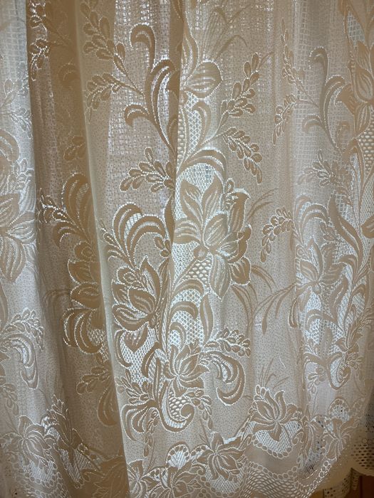 30 RON perdea 3 m X 2 m cu model floral