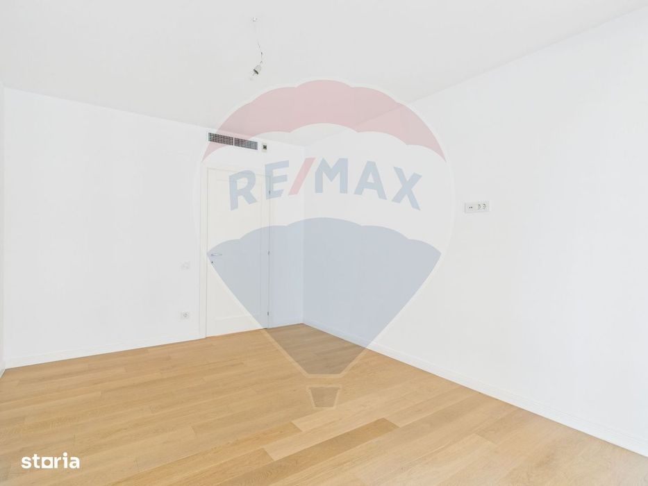 Apartament 3 camere de vanzare