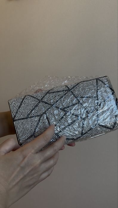 Новый клатч со стразами