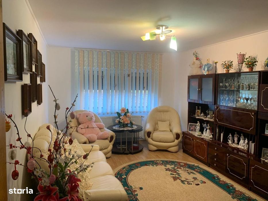Apartament De Vanzare 3 Camere Siret