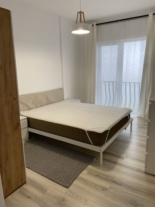 Pat dublu 160 x 200 fara saltea