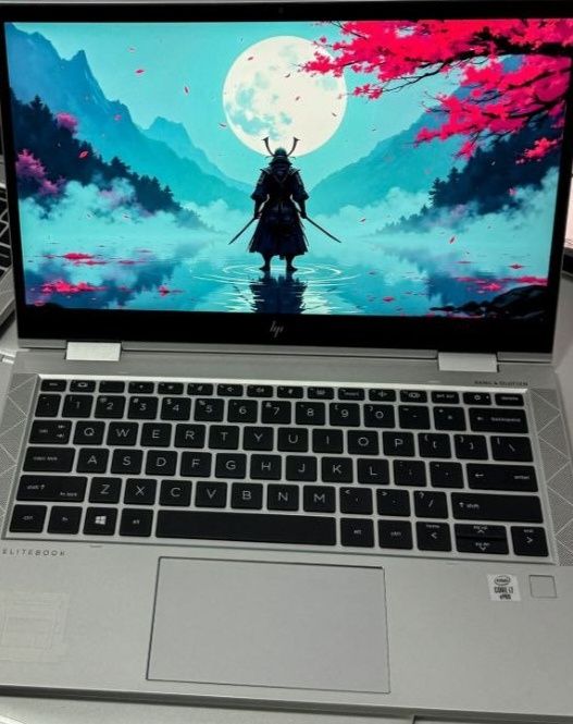 Hp elitebook x360 830 g7 sotiladi srochni yoki barter planshetga