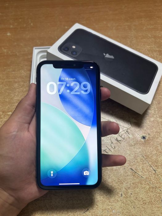 Продам айфон 11 IPhone 11