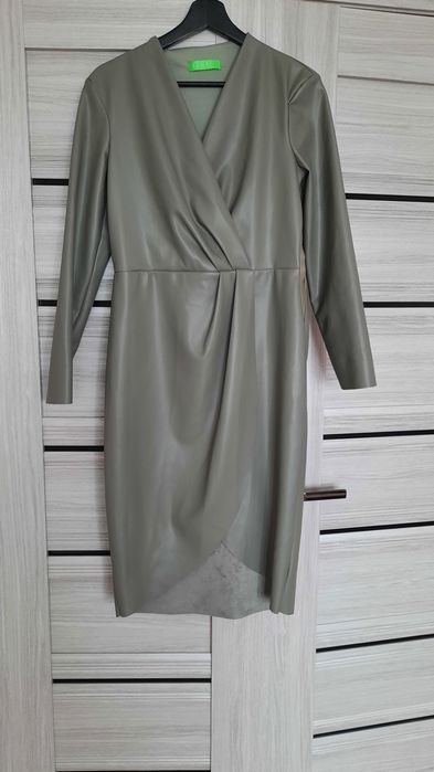 Продам кожаное платье