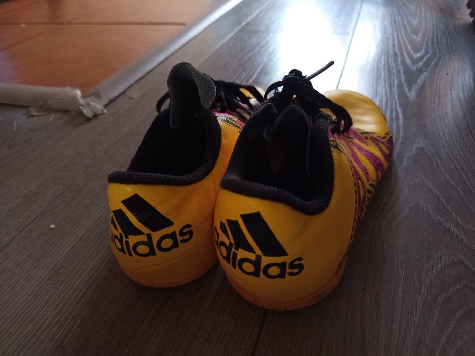 Ghete de footbal Adidas X
