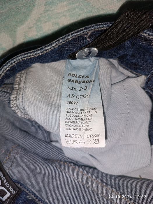 Комбинезон Oshkosh от 1 до 2.5 лет. Джинсы на 2-3 года.