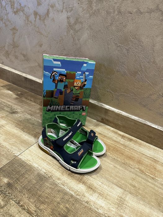 Детски сандали minecraft  (светещи)
