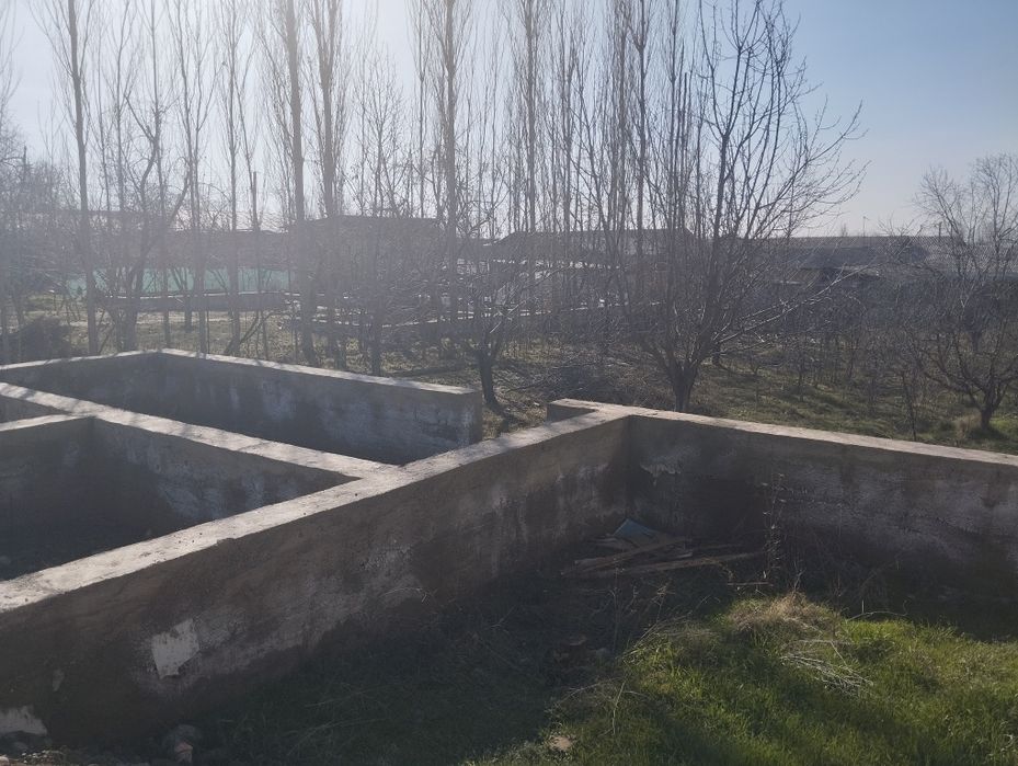 Паркет туманини бошланишида Учаска сотилади 9 сотих