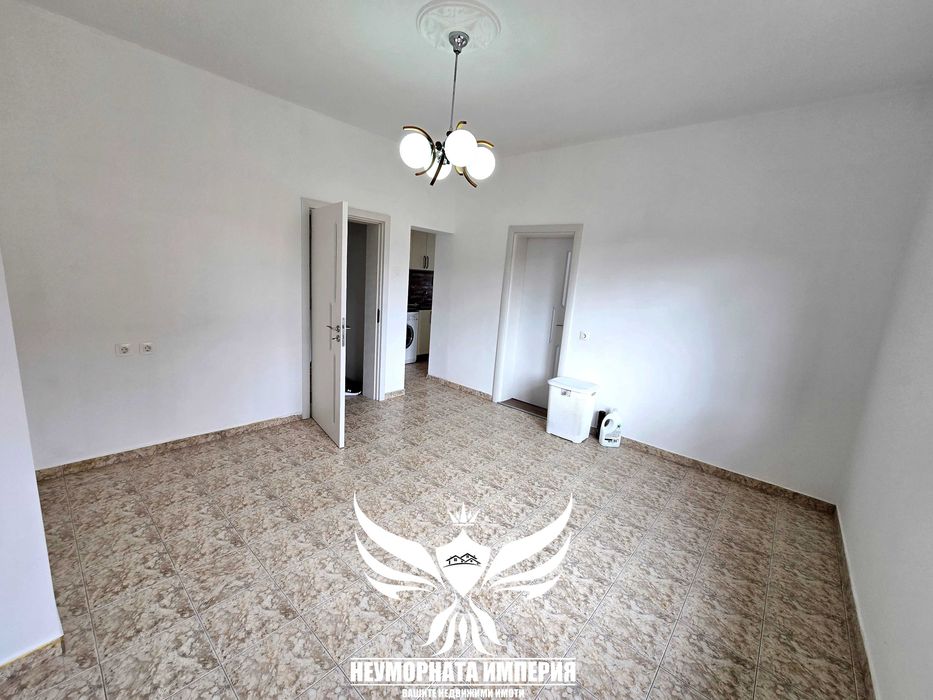 Под наем нов тристаен 120кв., 2 ет. в гр.Асеновгрд, център