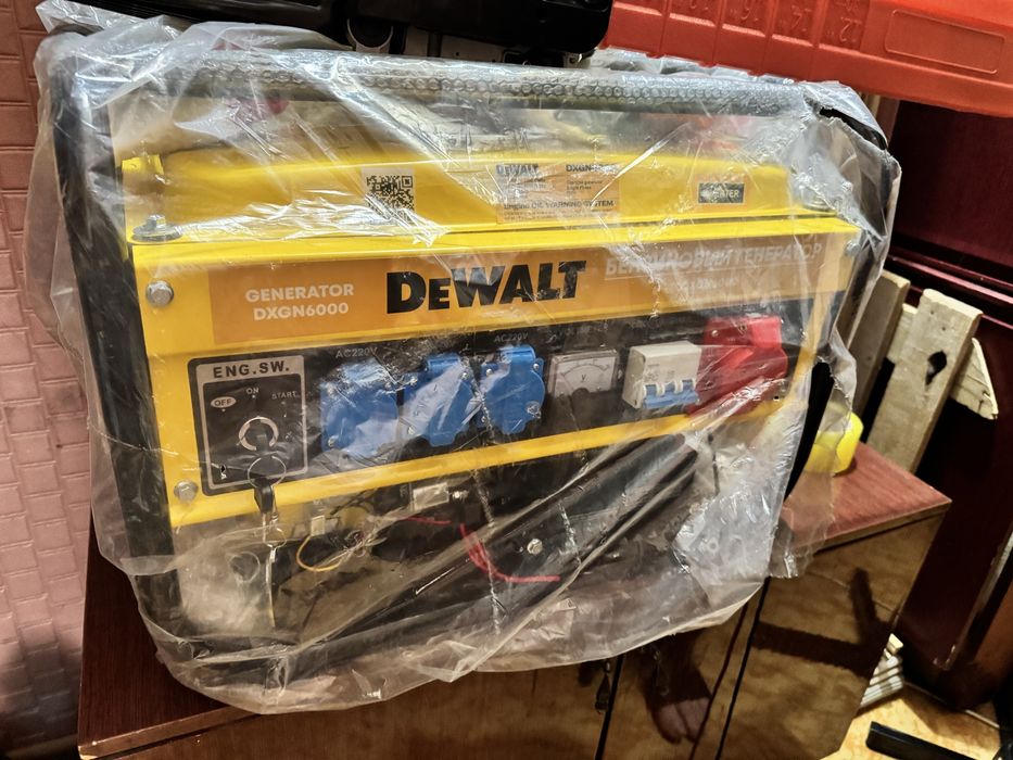 Бензогенератор DeWalt