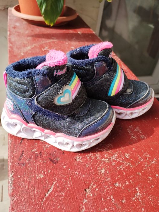 Vând ghete fetițe Nr 21