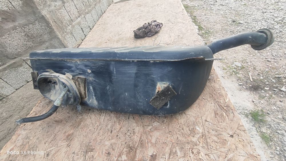 Бензобак 190 мерседес