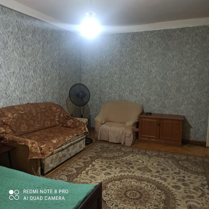 Сдаю, ЦУМ, центр своя 1 комнатная, кирпич