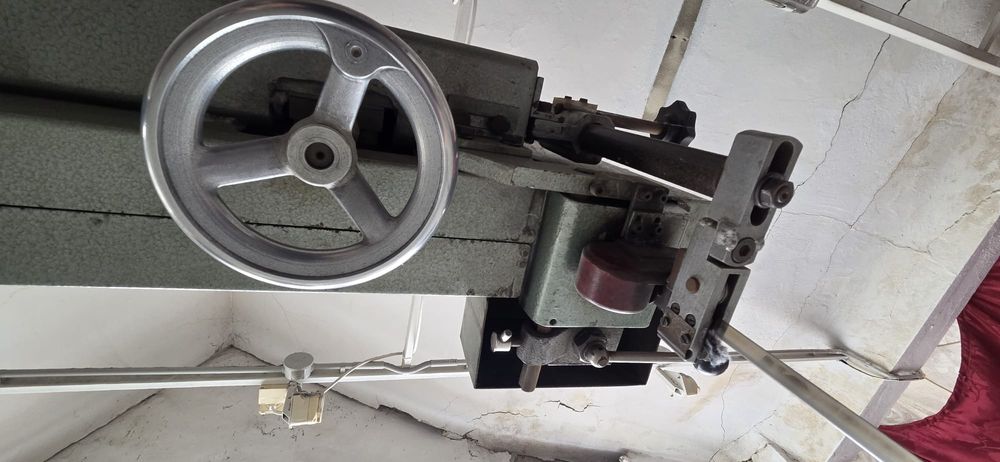 Vând mașini de cusut industriale,Triploc,Yuki,simple.