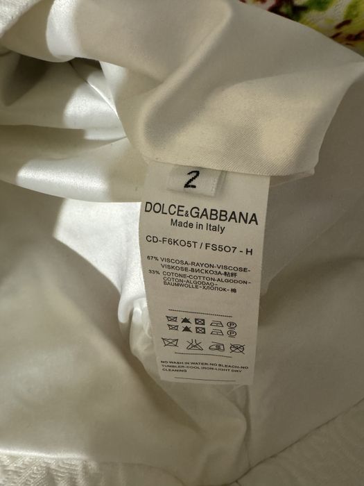 Продам оригинал костюм