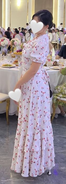 Ақ көйлек сатылады!