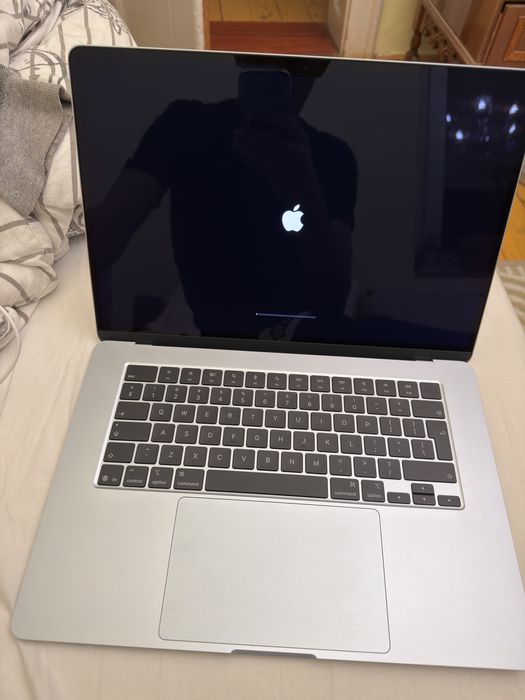 Apple MacBook Air 15” M4 Sky Blue  –  24GB RAM / 512GB SSD – CA NOU
